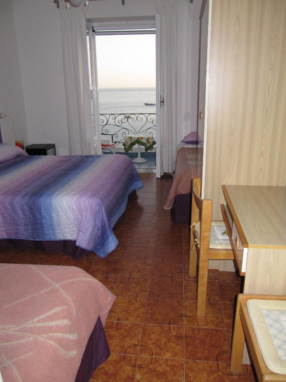 Casa Antonio Bed & Breakfast Barano dʼIschia Стая снимка